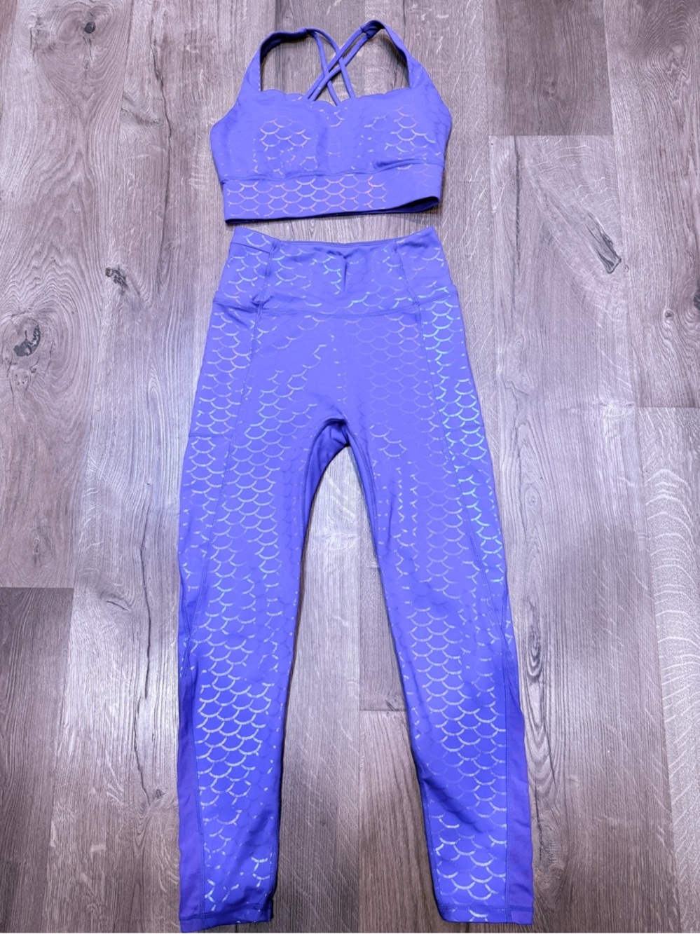 Crowned Athletics “ Mermaid “ sports bra & leggings set in purple size M